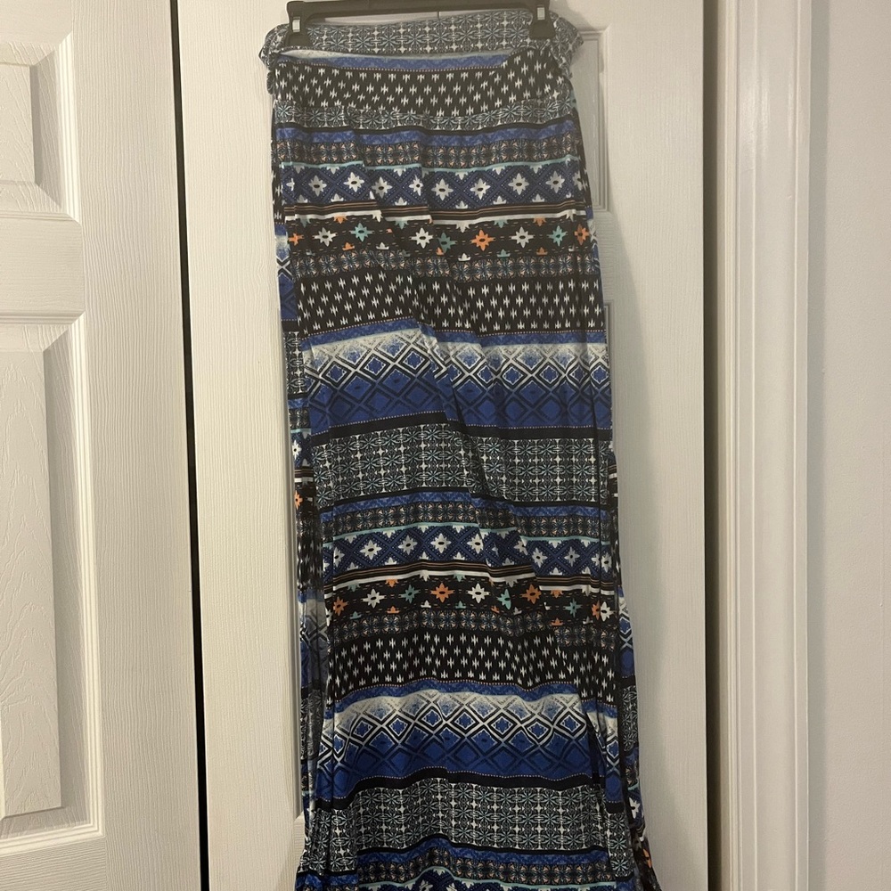 Maxi length skirt